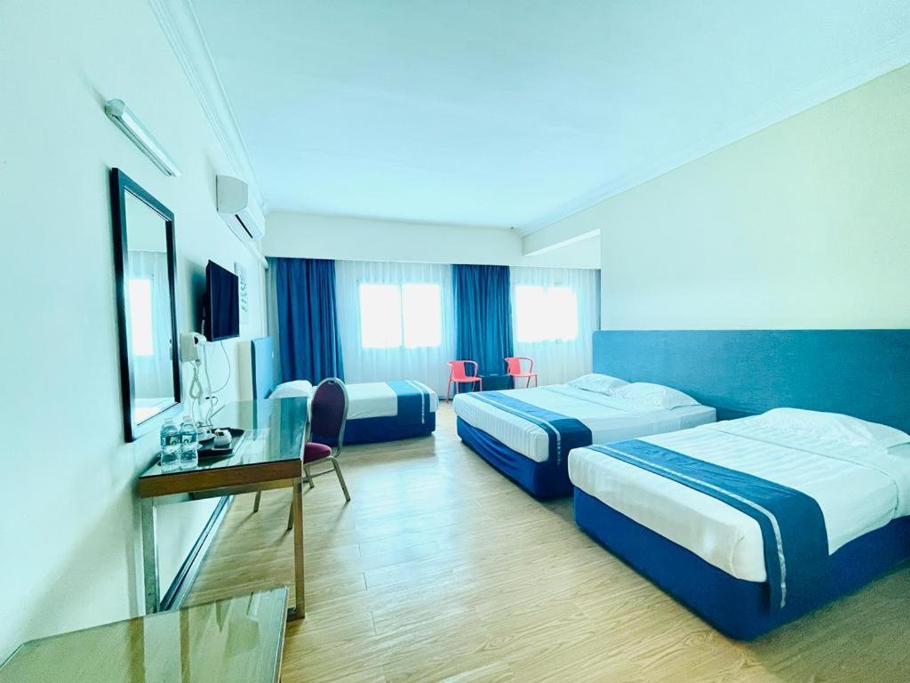 Tyng Garden Hotel Sandakan Exterior foto